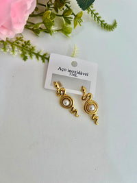 brinco dourado aço